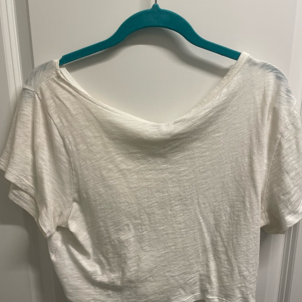 Express Cropped Tee - Picture 3 of 3